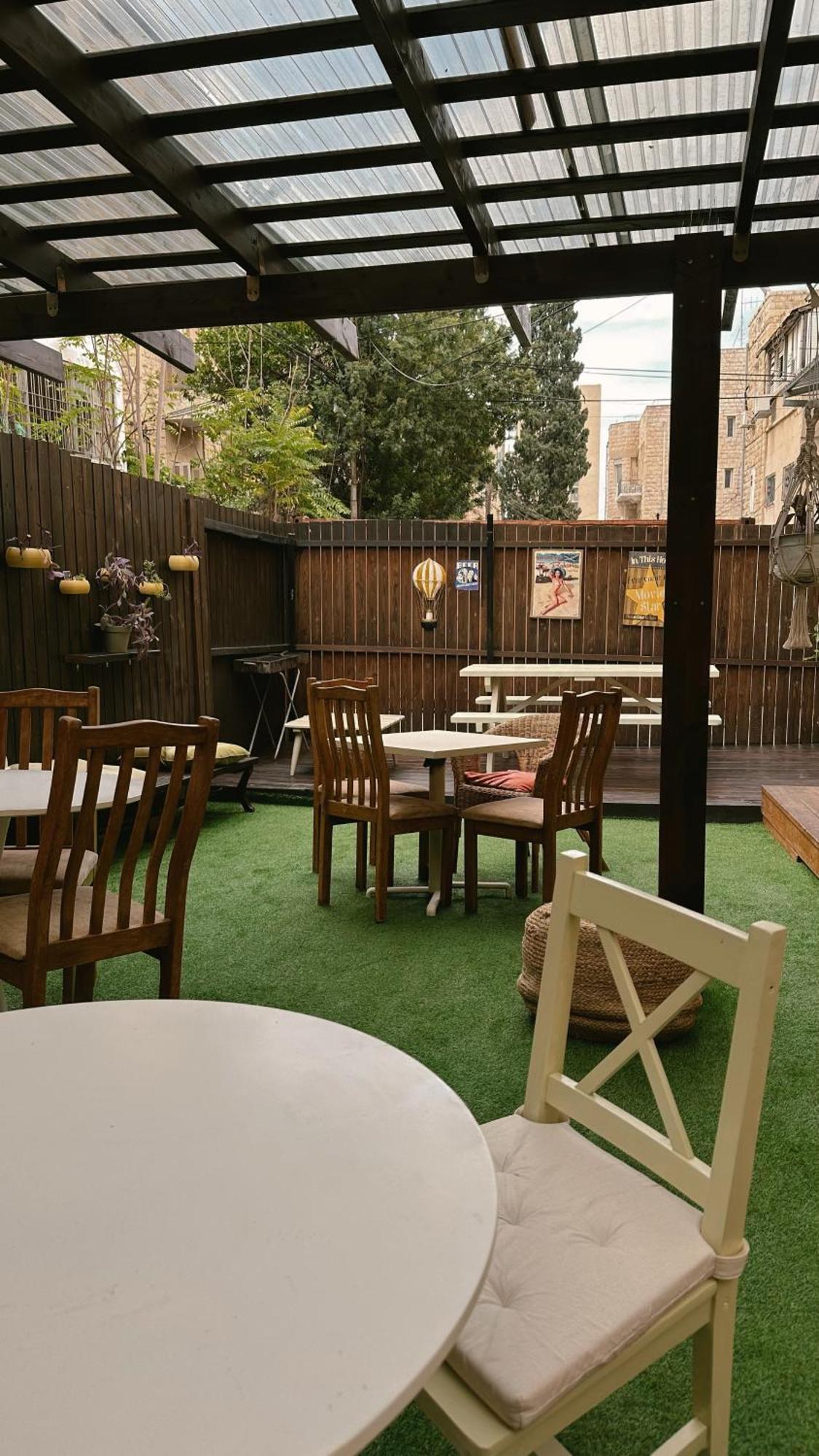 Dream House Art Hostel Garden And Terrace Haifa Exterior foto
